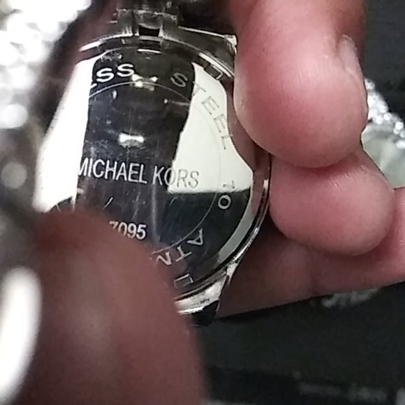 brand new Michael Kors watch - Picture 3 of 3